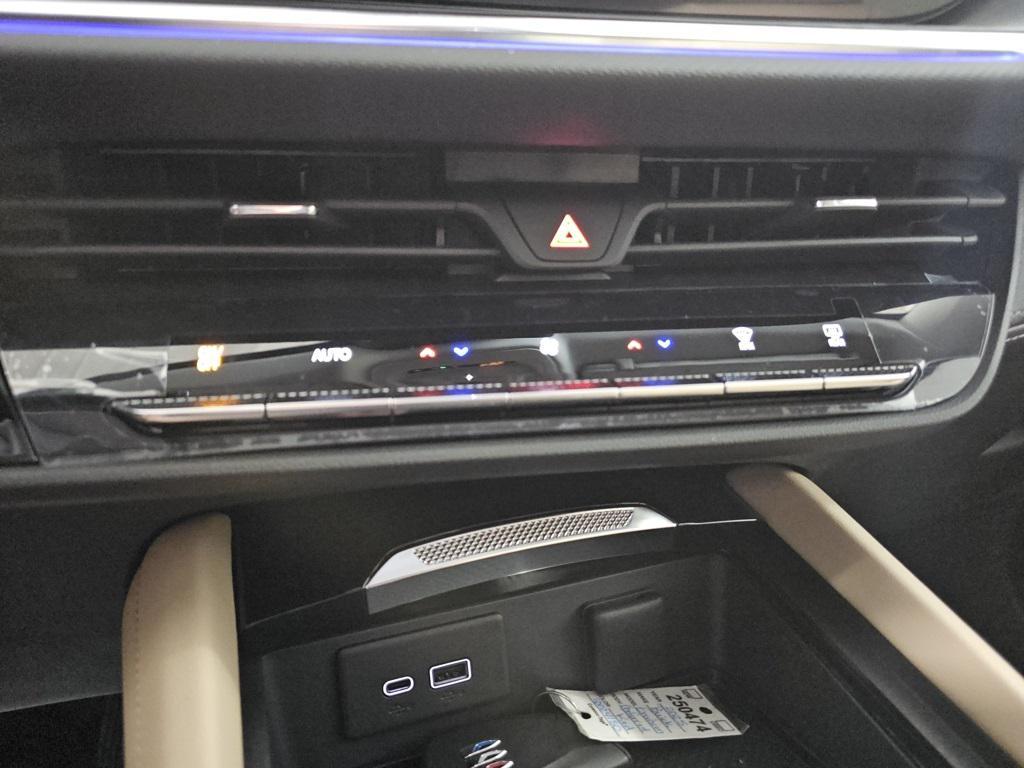 new 2025 Buick Envision car, priced at $39,740