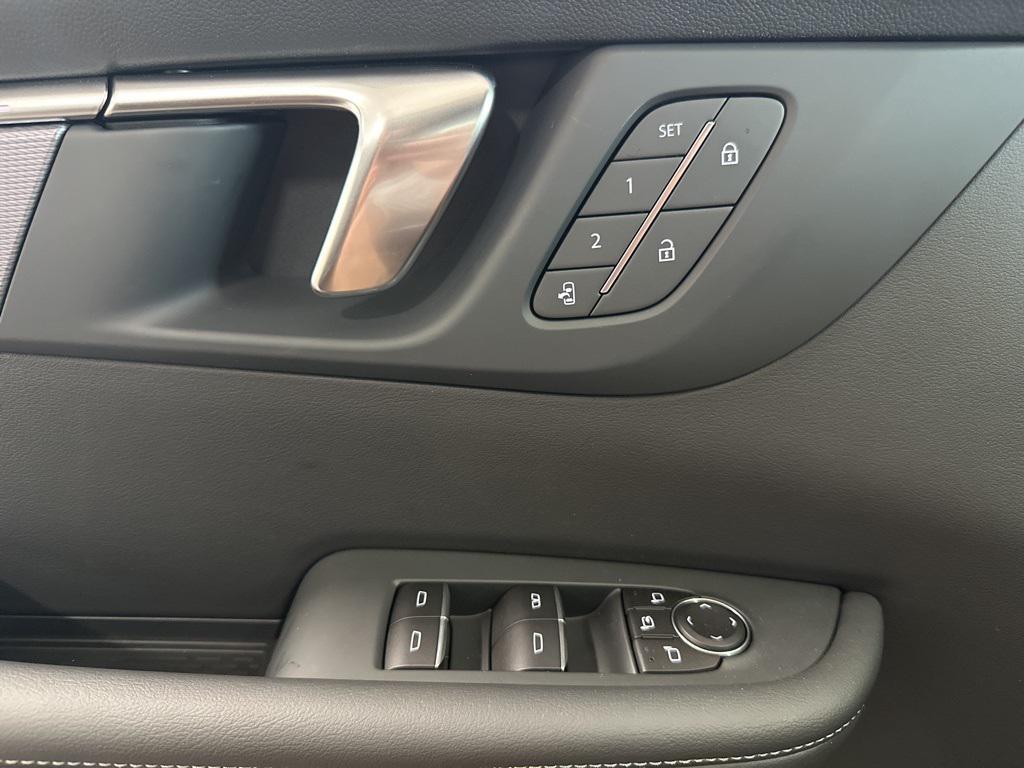 new 2025 Buick Enclave car, priced at $59,100
