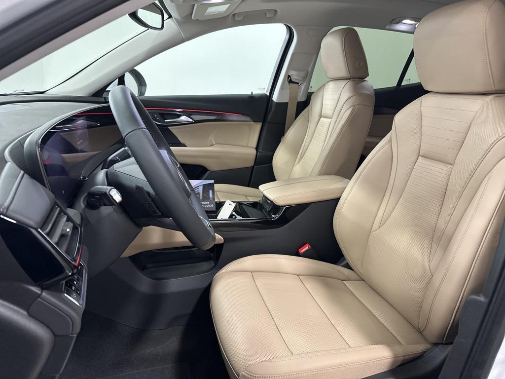 new 2025 Buick Envision car, priced at $38,070