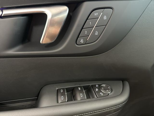 new 2025 Buick Enclave car, priced at $53,275