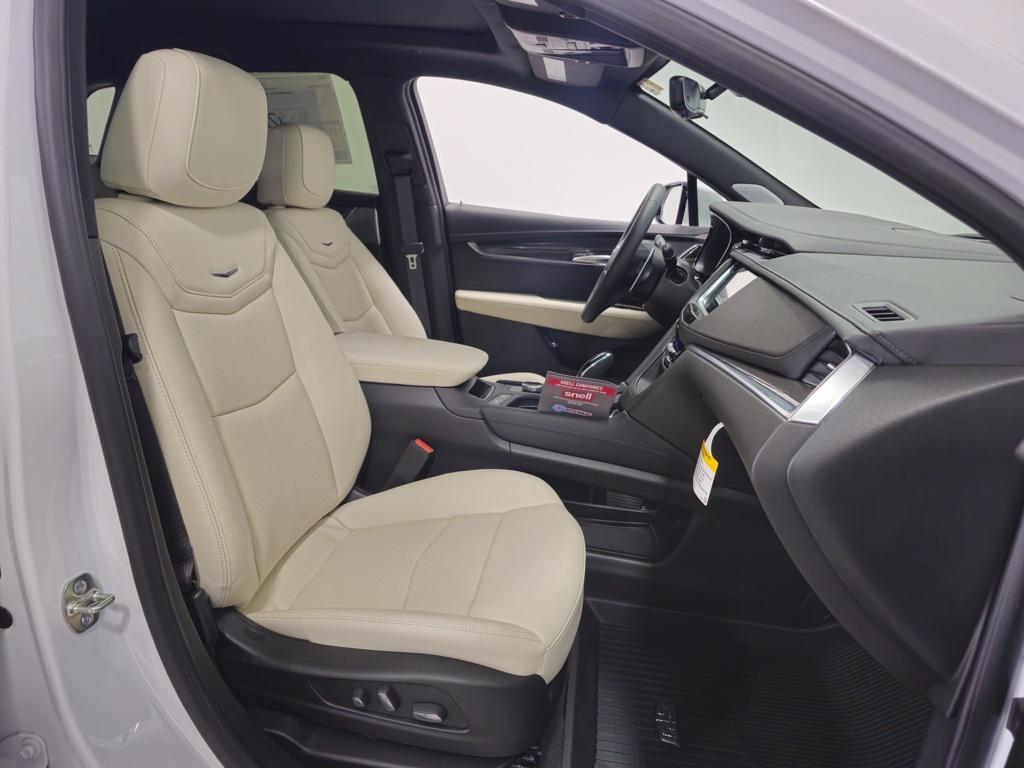 new 2025 Cadillac XT5 car, priced at $64,790