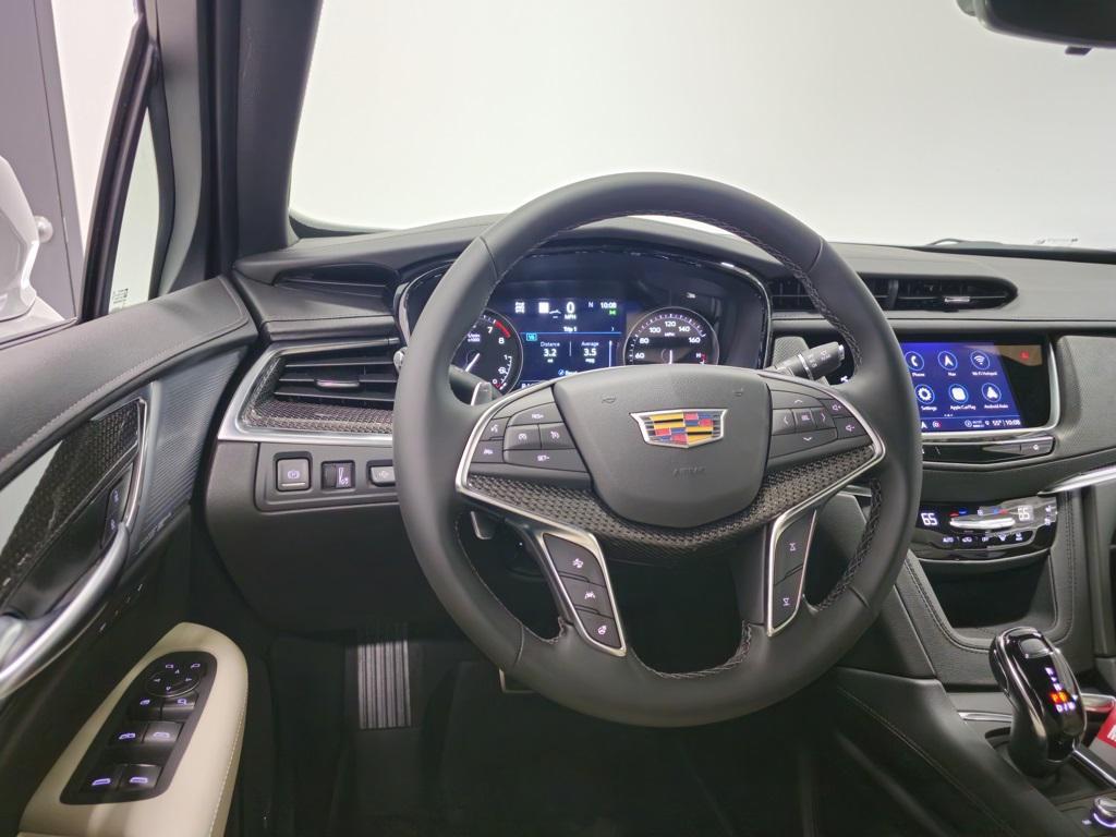 new 2025 Cadillac XT5 car, priced at $64,790