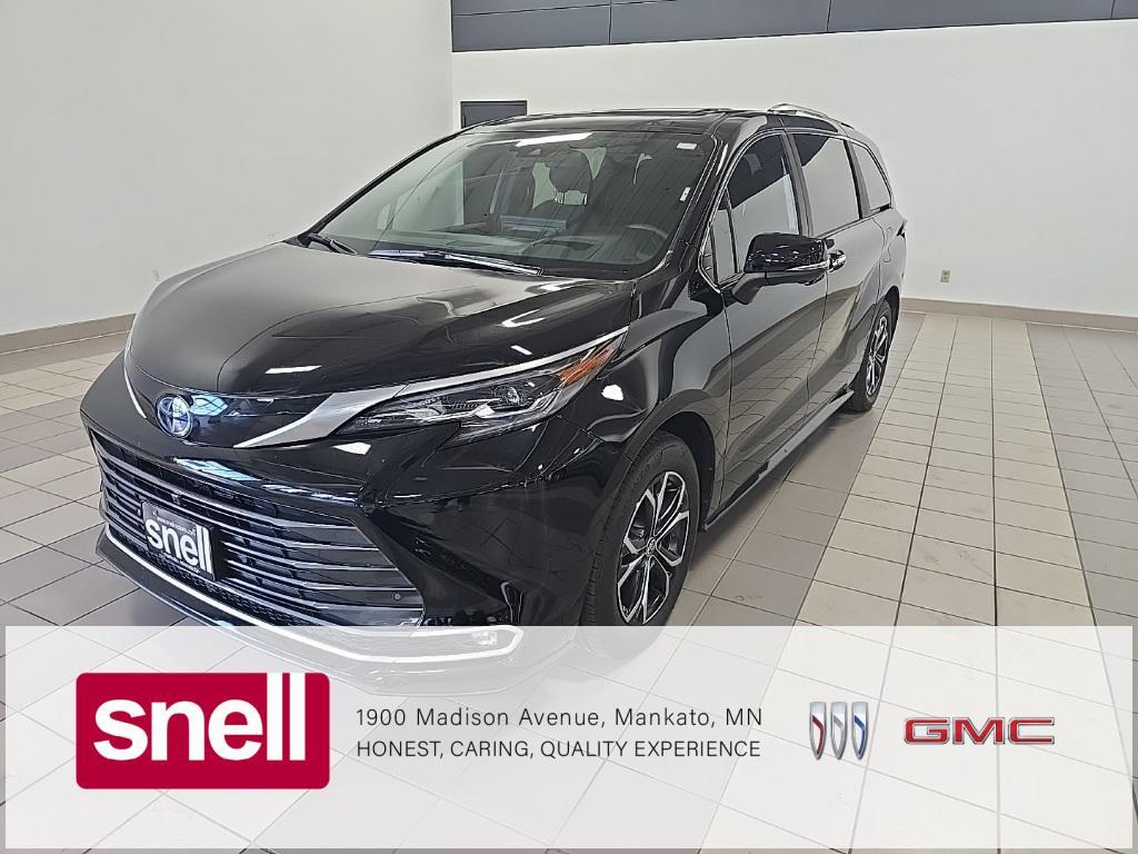 used 2025 Toyota Sienna car, priced at $62,795