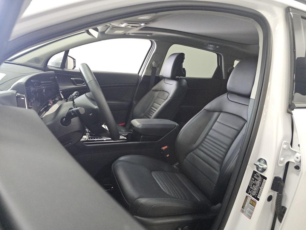 used 2025 Kia Sportage car, priced at $34,195