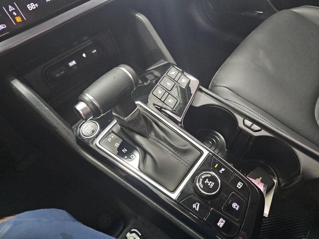 used 2025 Kia Sportage car, priced at $34,195