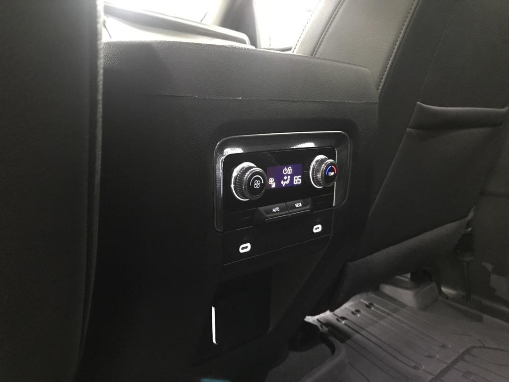 used 2023 GMC Yukon XL car, priced at $57,617