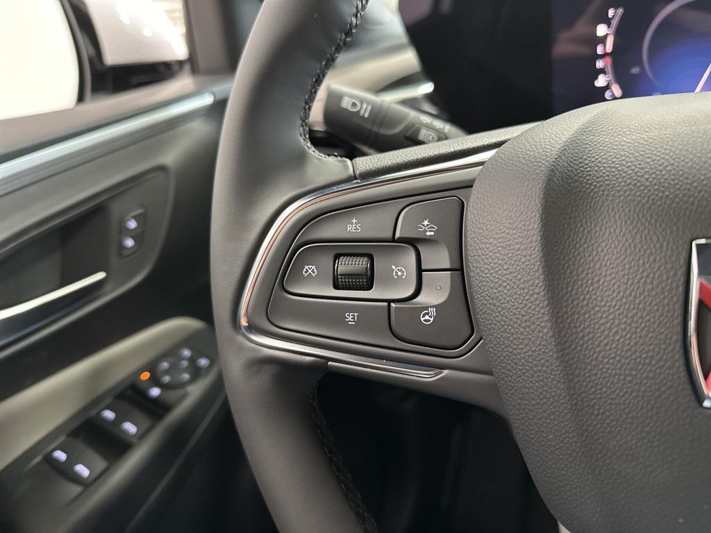 new 2025 Buick Envista car, priced at $32,234