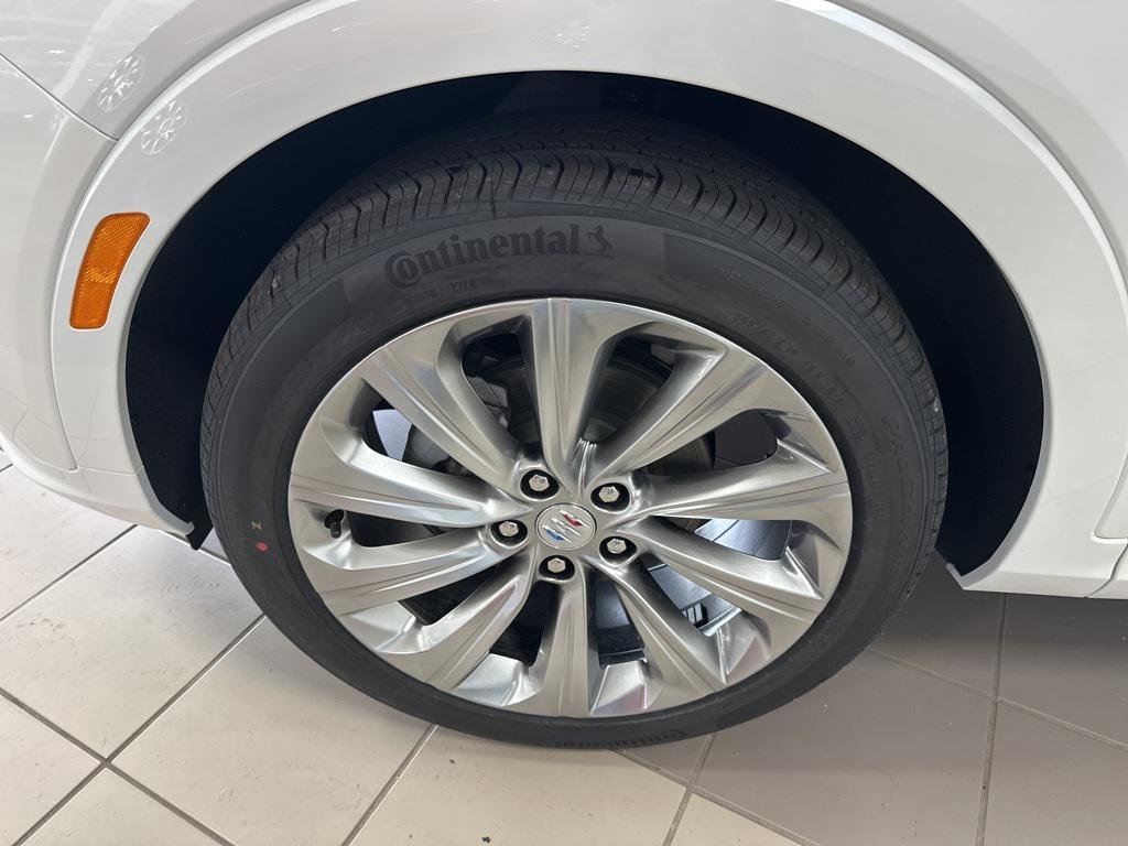 new 2025 Buick Envista car, priced at $32,234