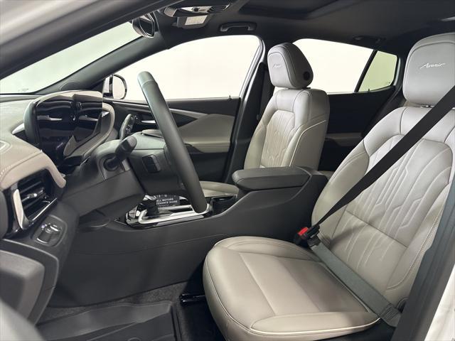 new 2025 Buick Envista car, priced at $32,560
