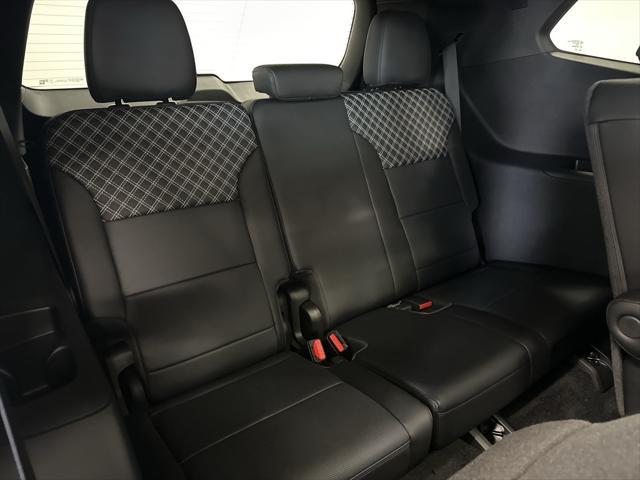 new 2025 GMC Acadia car, priced at $65,060
