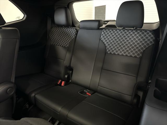 new 2025 GMC Acadia car, priced at $65,060