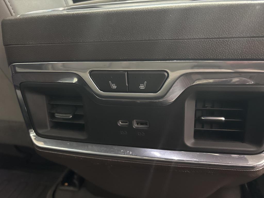 used 2023 GMC Sierra 1500 car, priced at $38,892