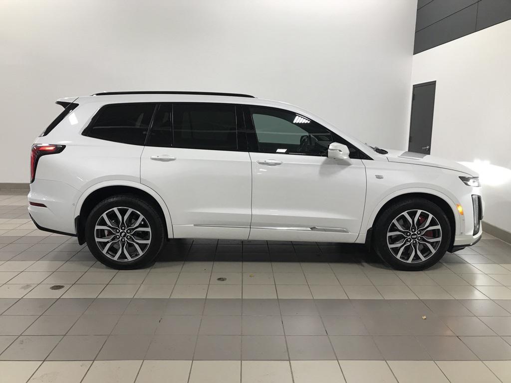 used 2024 Cadillac XT6 car, priced at $49,014