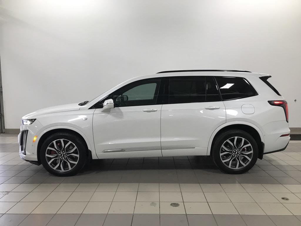 used 2024 Cadillac XT6 car, priced at $49,014
