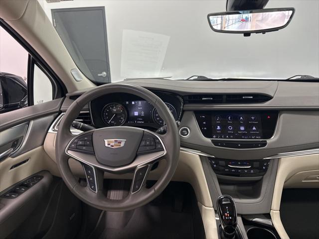 used 2021 Cadillac XT5 car, priced at $28,941