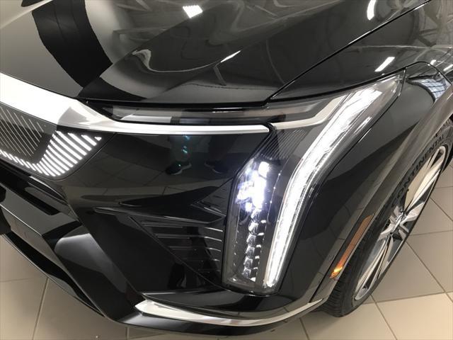 new 2025 Cadillac OPTIQ car, priced at $57,665