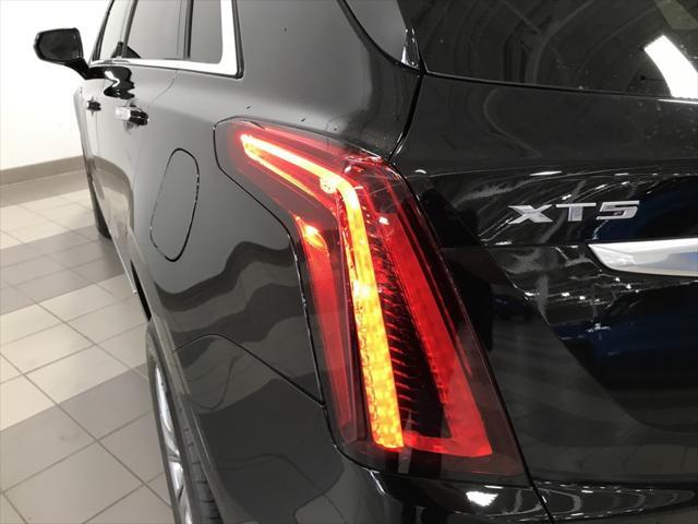 used 2021 Cadillac XT5 car, priced at $32,000