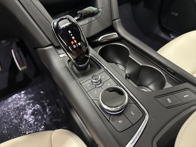 new 2025 Cadillac XT5 car, priced at $63,185