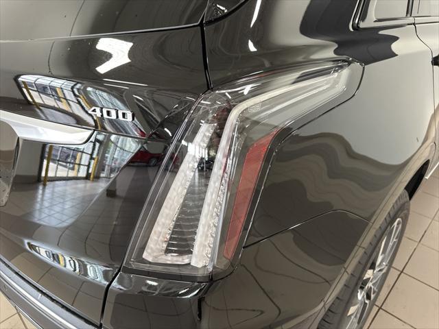 new 2025 Cadillac XT5 car, priced at $63,185
