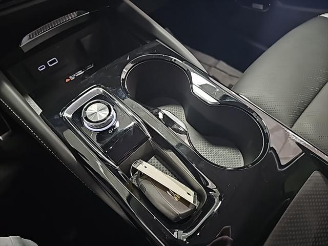 new 2025 Buick Envision car, priced at $42,365
