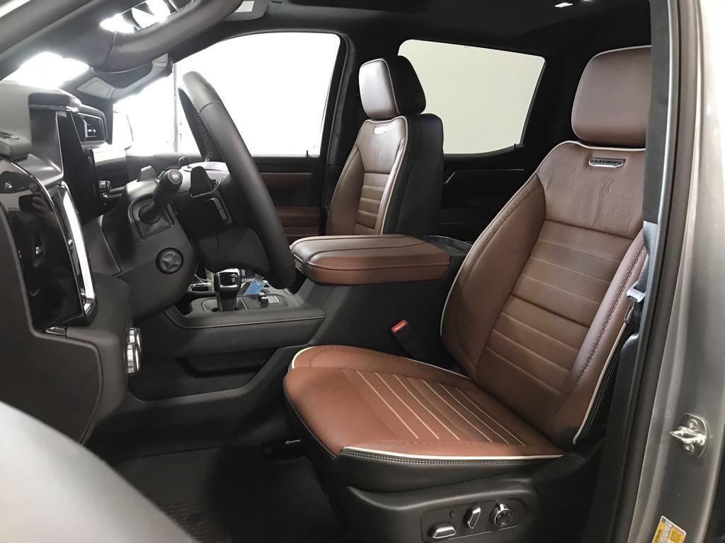 new 2025 GMC Sierra 1500 car, priced at $77,711