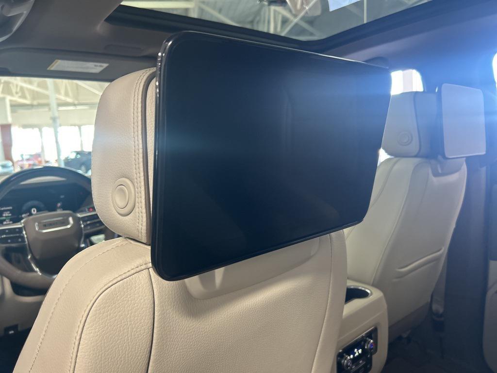 used 2025 GMC Yukon XL car, priced at $81,826