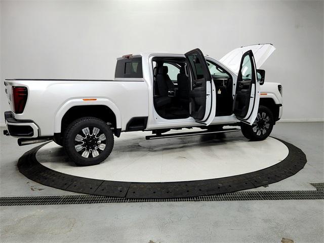 new 2025 GMC Sierra 3500 car, priced at $86,918