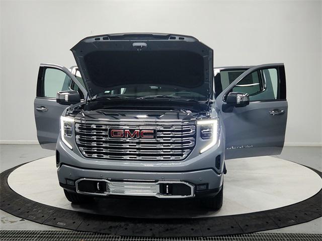 new 2025 GMC Sierra 1500 car, priced at $70,956