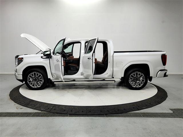 new 2025 GMC Sierra 1500 car, priced at $82,178