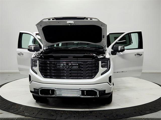 new 2025 GMC Sierra 1500 car, priced at $82,178