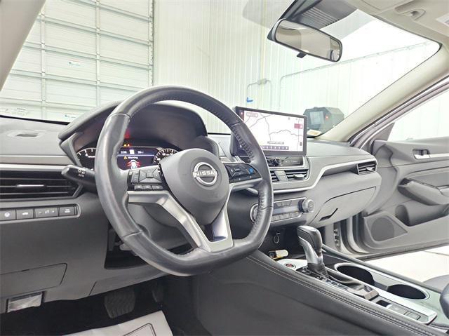 used 2023 Nissan Altima car, priced at $21,986