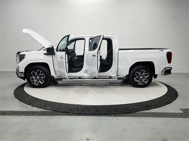 new 2025 GMC Sierra 1500 car, priced at $65,230