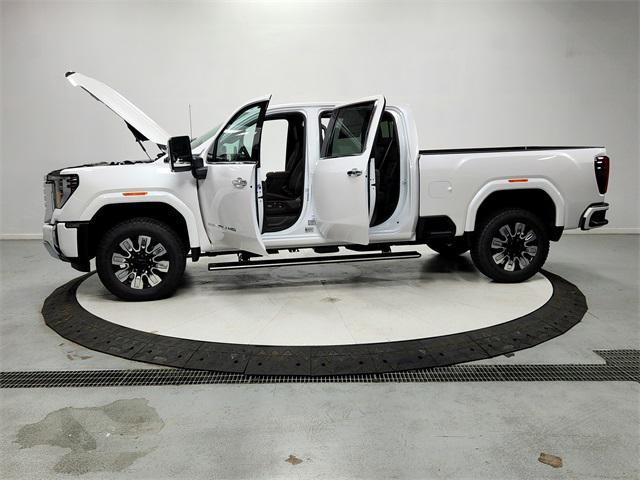new 2025 GMC Sierra 3500 car, priced at $86,918