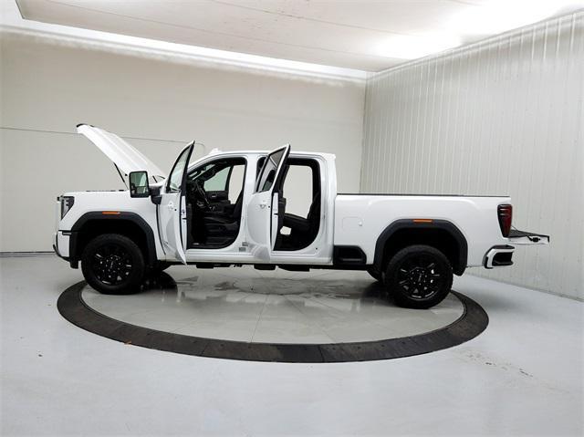 used 2024 GMC Sierra 2500 car, priced at $75,986