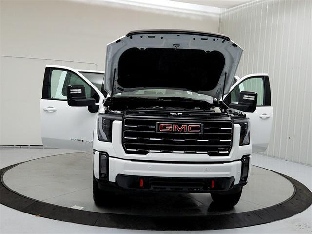 used 2024 GMC Sierra 2500 car, priced at $75,986