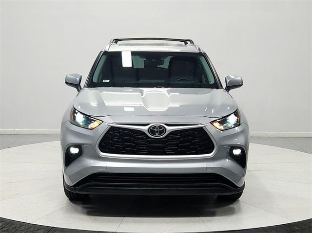 used 2021 Toyota Highlander car, priced at $33,710