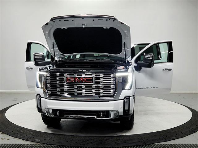 new 2025 GMC Sierra 2500 car, priced at $72,056