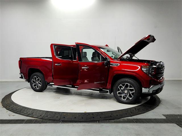 new 2025 GMC Sierra 1500 car, priced at $61,421