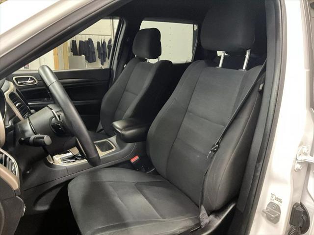 used 2017 Jeep Grand Cherokee car, priced at $13,620