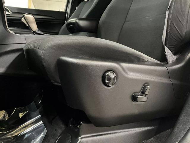 used 2017 Jeep Grand Cherokee car, priced at $13,620