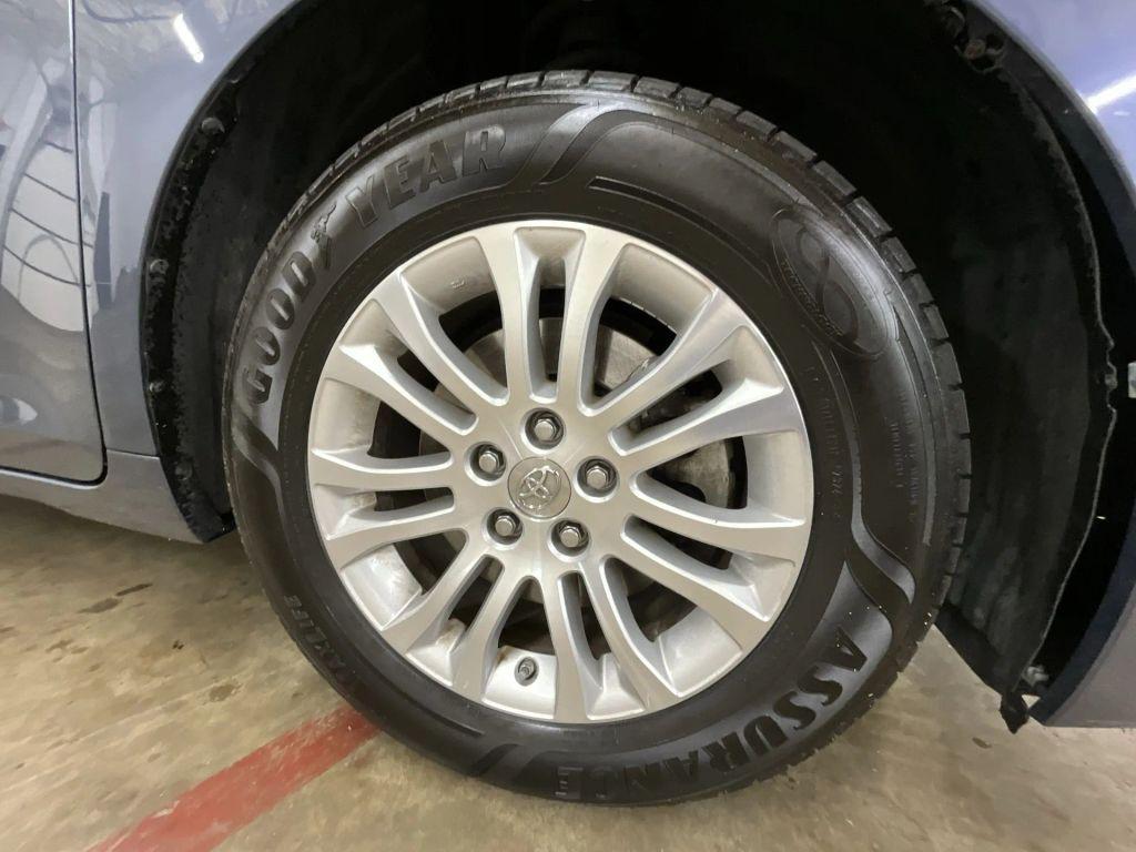 used 2015 Toyota Sienna car, priced at $15,906