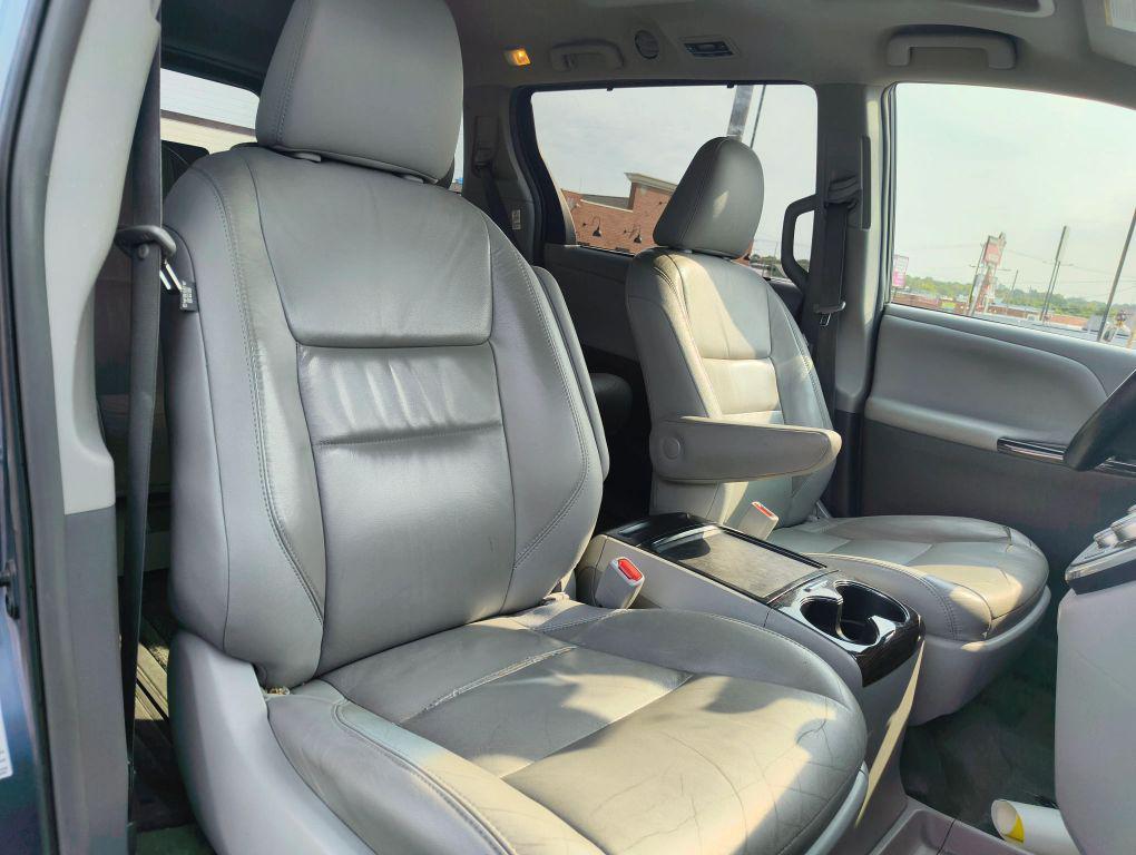 used 2015 Toyota Sienna car, priced at $15,906