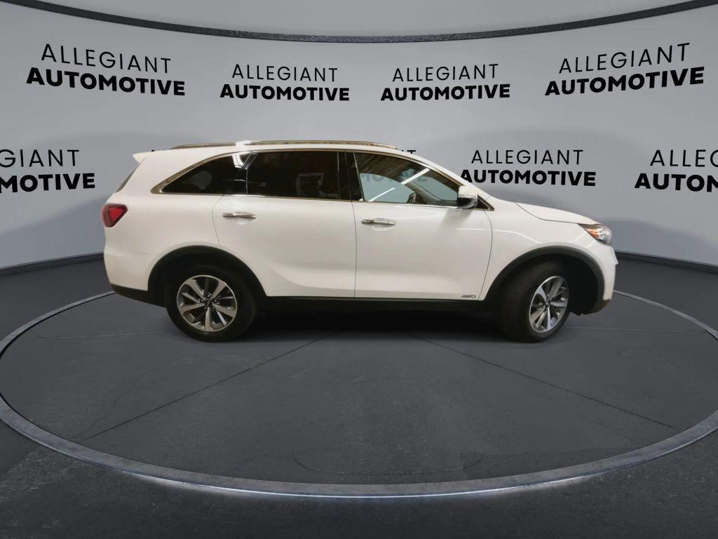 used 2019 Kia Sorento car, priced at $16,429