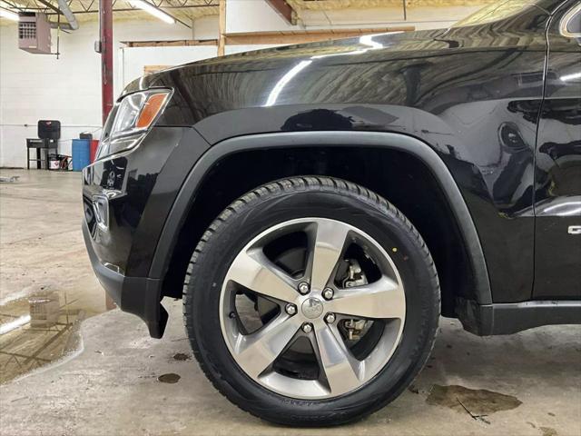 used 2015 Jeep Grand Cherokee car, priced at $15,375