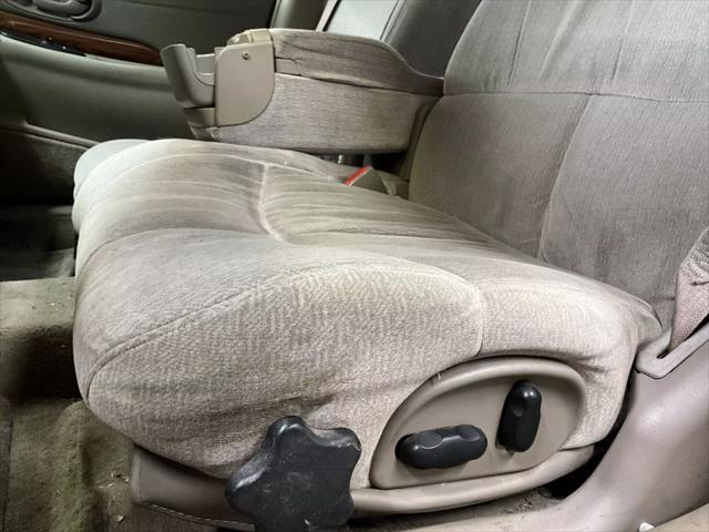 used 2000 Buick LeSabre car, priced at $2,595