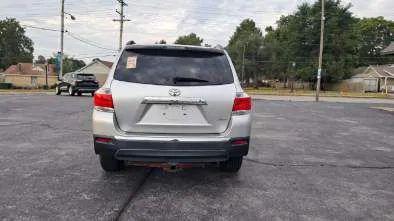 used 2013 Toyota Highlander car, priced at $12,232