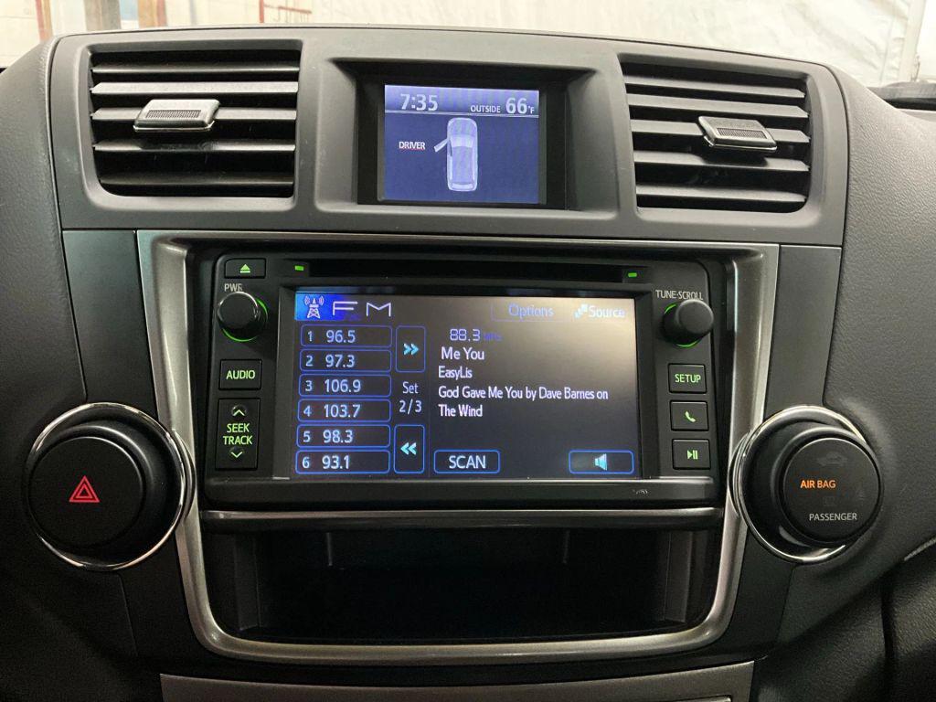 used 2013 Toyota Highlander car, priced at $10,181