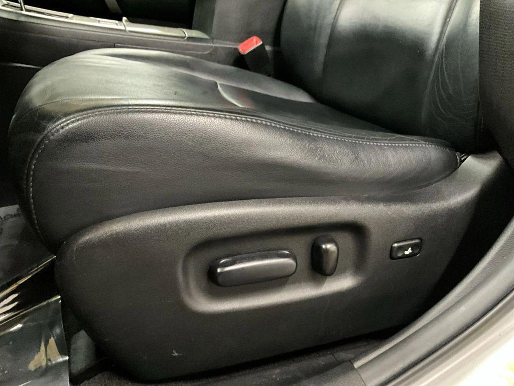 used 2013 Toyota Highlander car, priced at $10,181