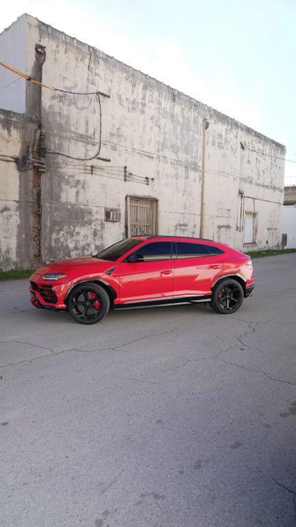 used 2019 Lamborghini Urus car, priced at $152,596
