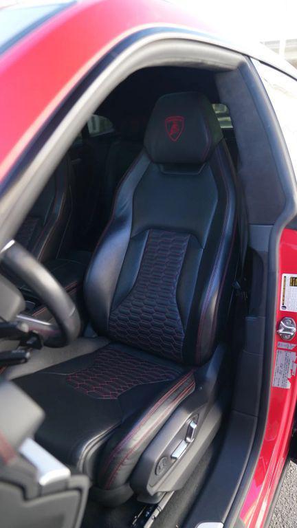 used 2019 Lamborghini Urus car, priced at $152,596